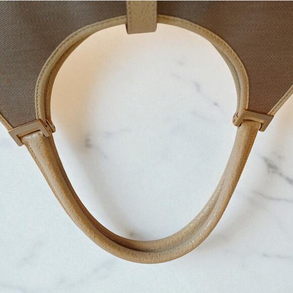 Authentic Gucci Jackie Canvas and Leather Beige Shoulder Bag $1,365 - Picture 16 of 16